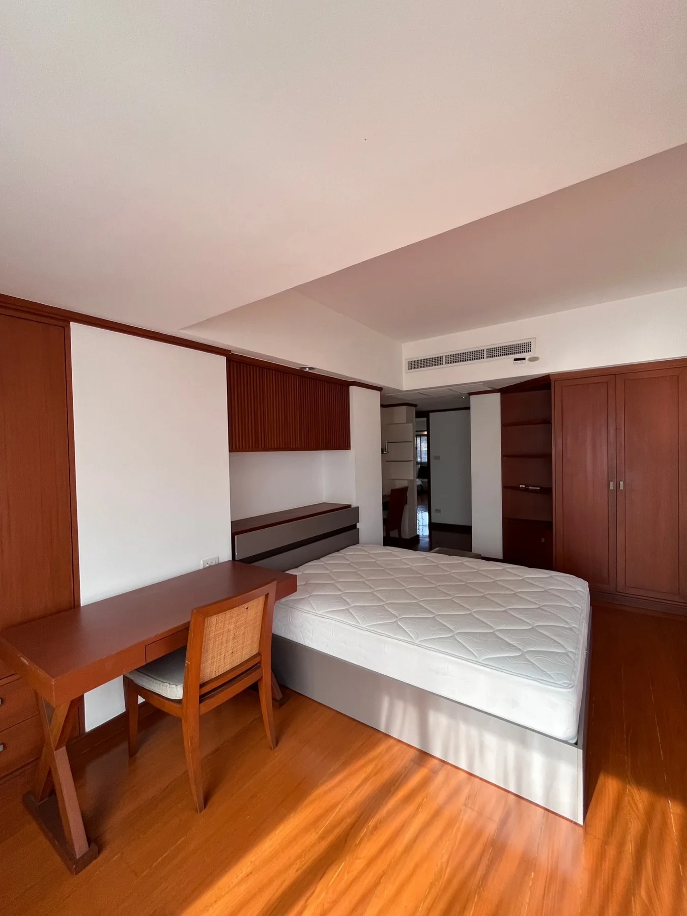 Property photos for Sukhumvit House