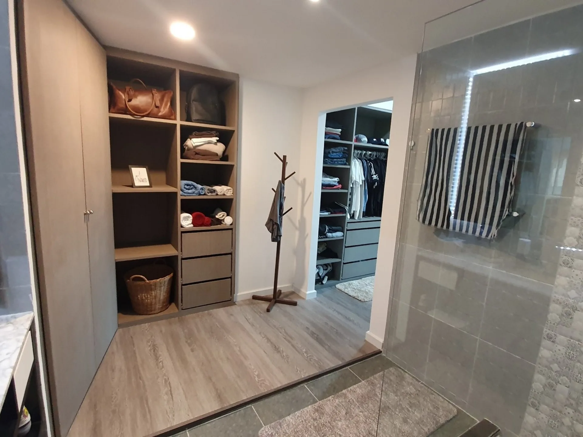Property photos for Royal Nine Residence