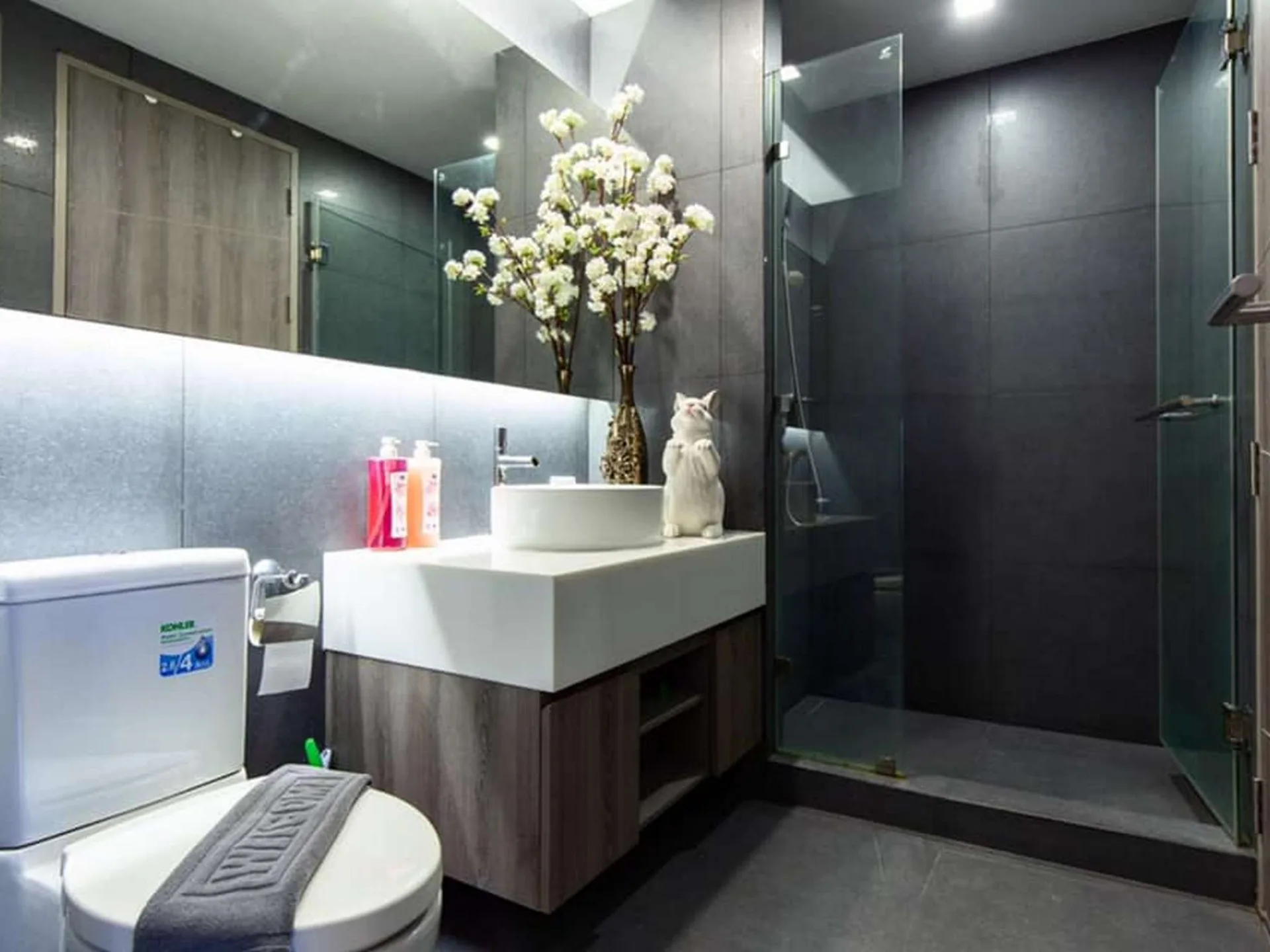 Property photos for Trapezo Sukhumvit 16
