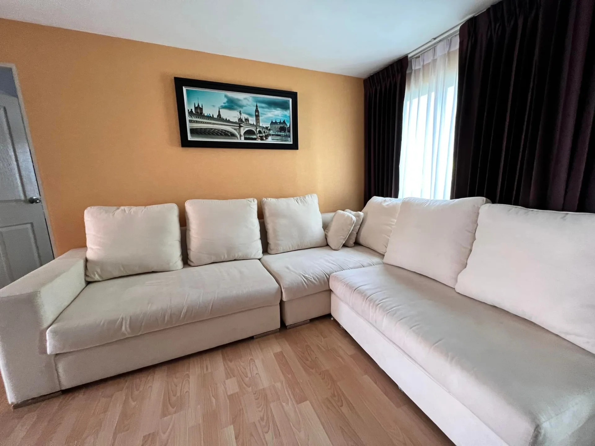 Property photos for Chateau In Town Ratchada 13