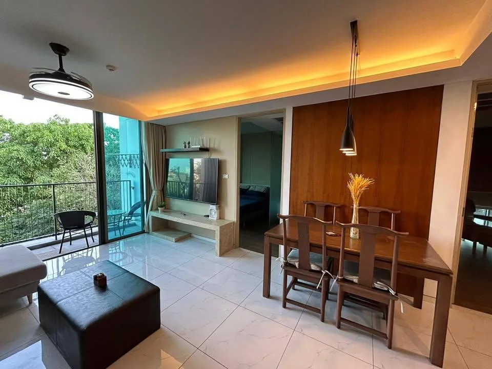 Property photos for Siamese Thirty Nine