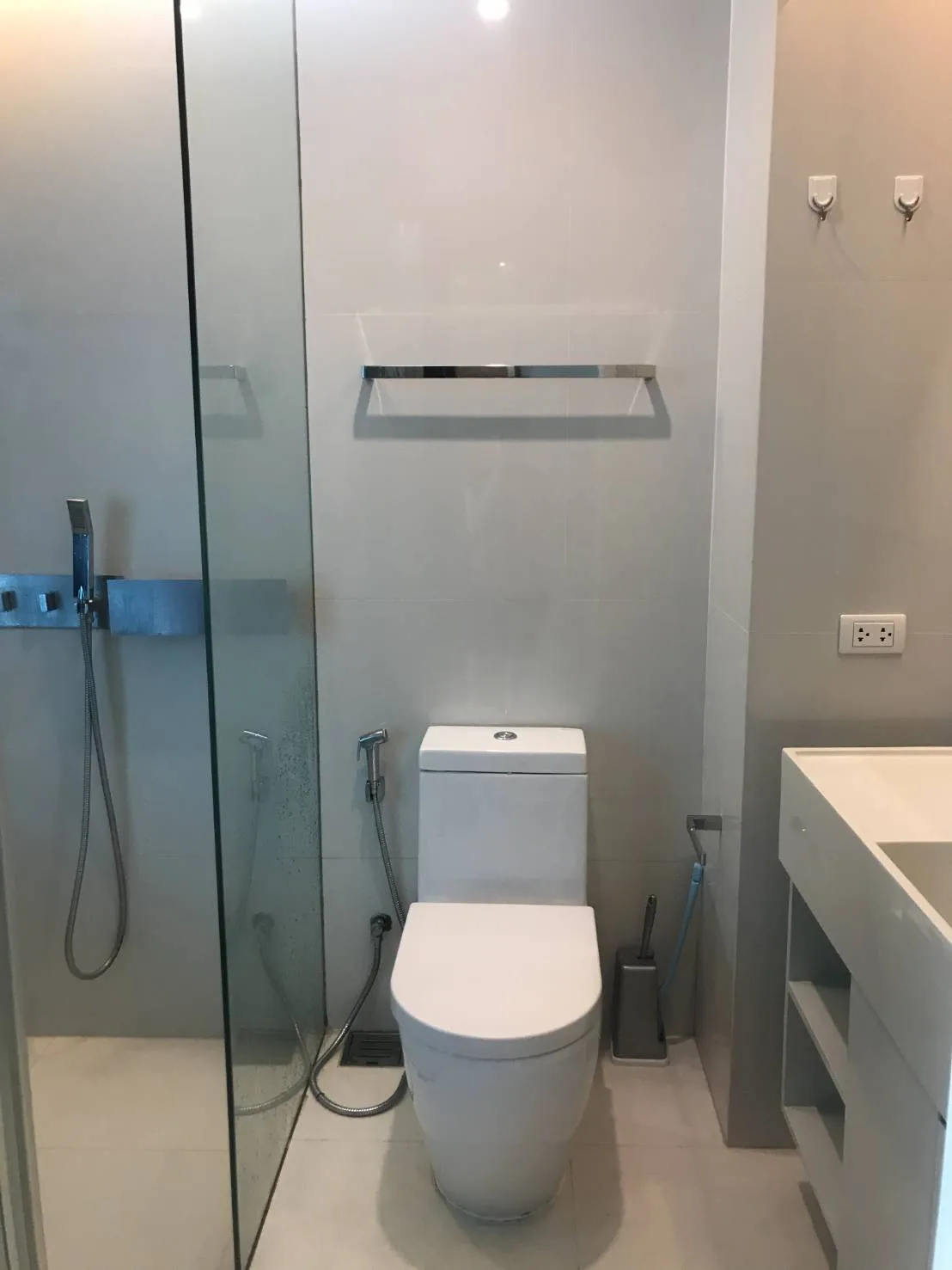 Property photos for The Room Sukhumvit 21