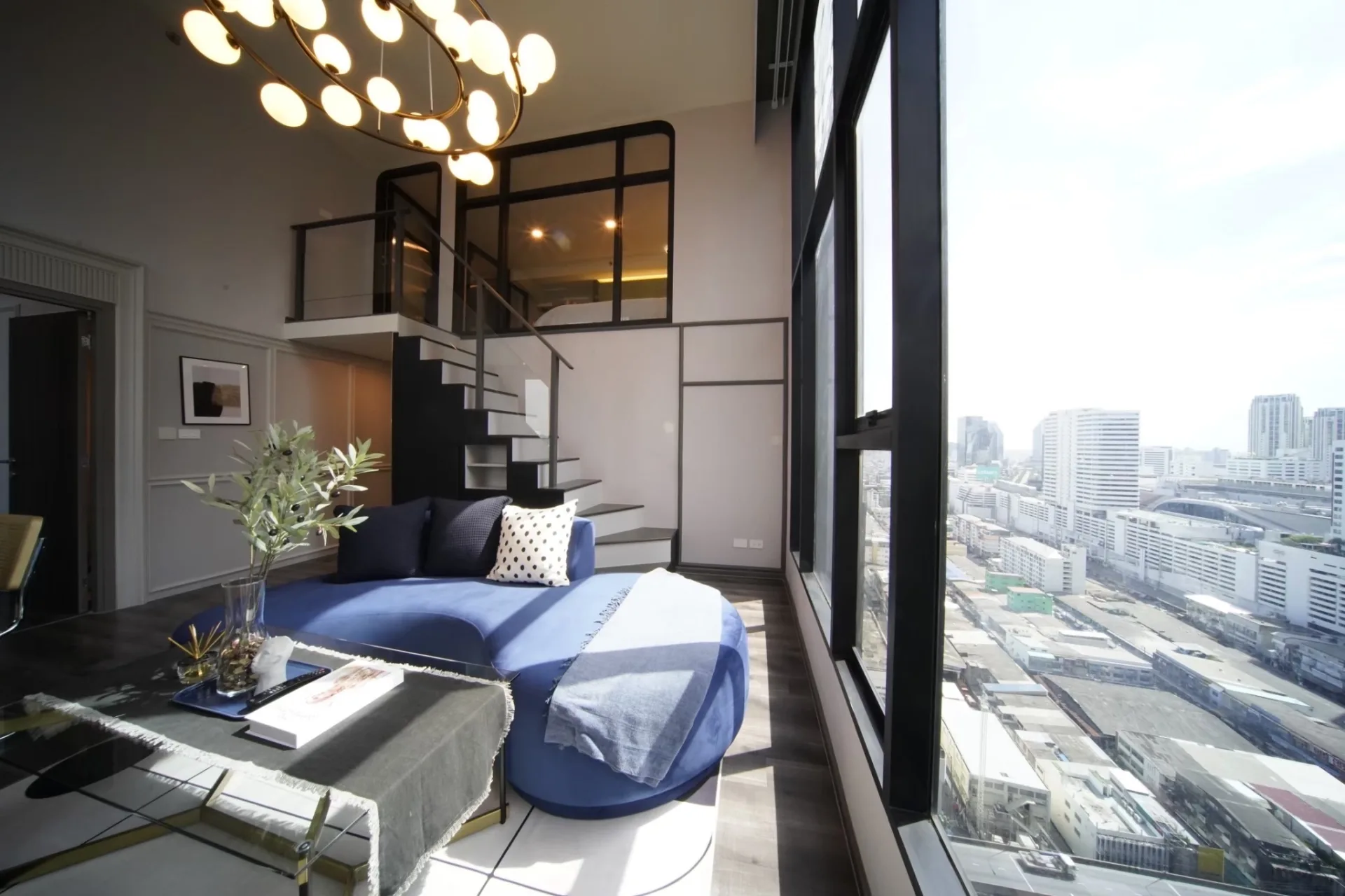 Property photos for Knightsbridge Space Ratchayothin