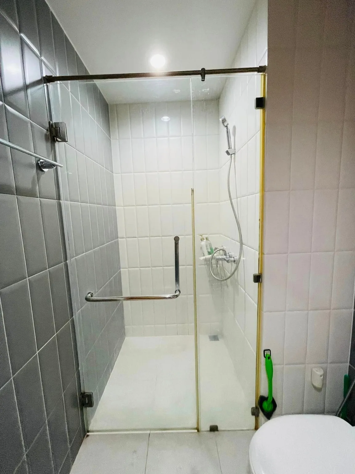 Property photos for Circle Condominium