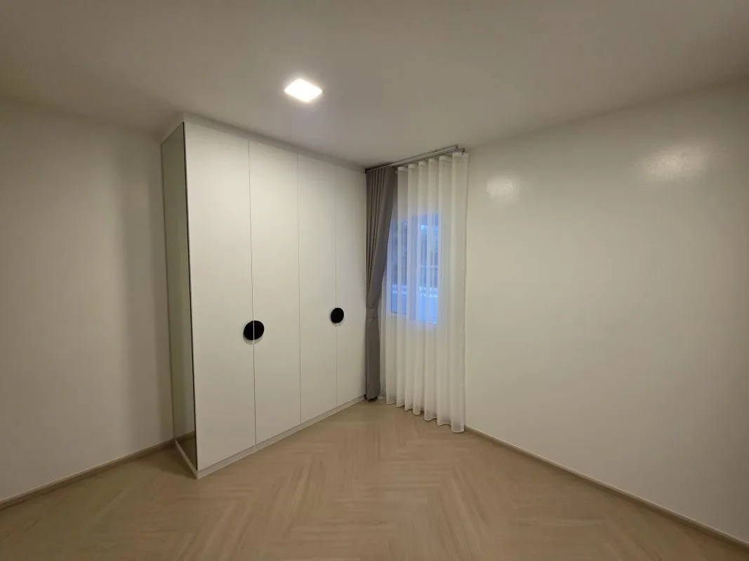 Property photos for Villaggio Srinakarin-bangna