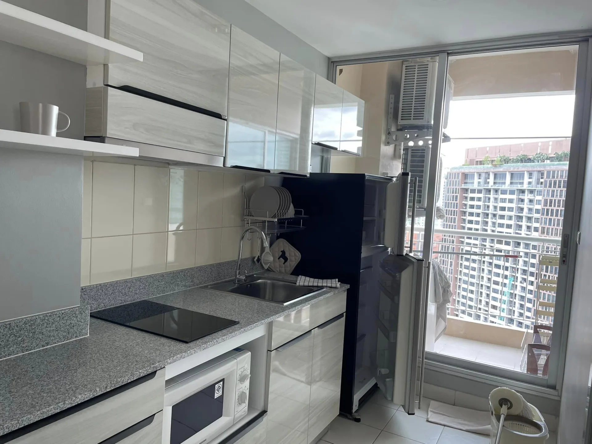 Property photos for Life Sukhumvit 65