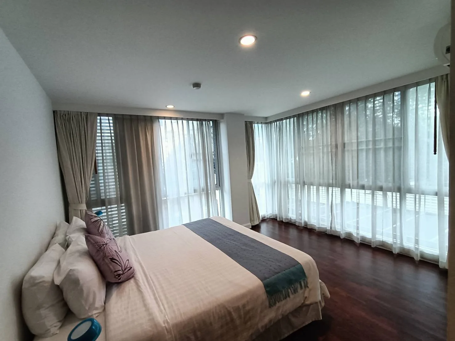 Property photos for Sathorn Gallery Residences