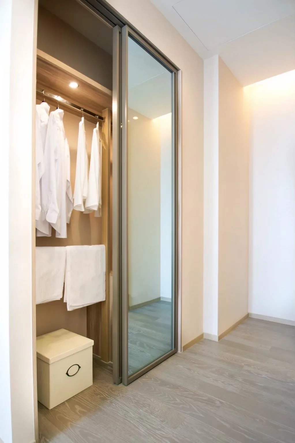 Property photos for The Esse Asoke
