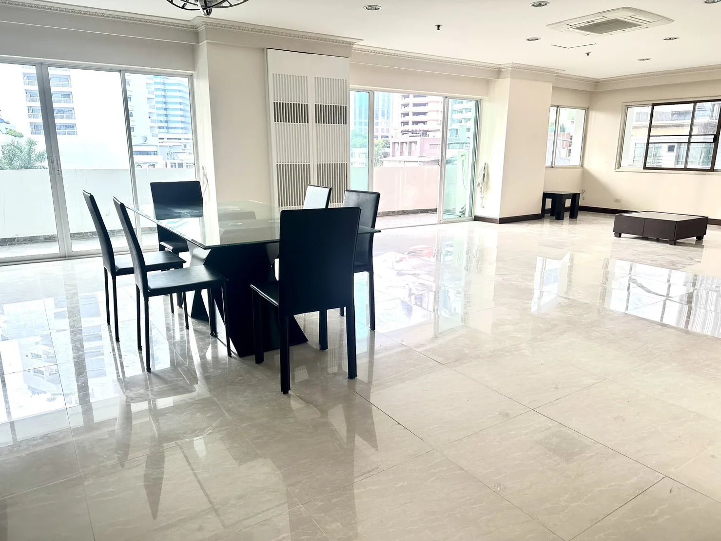 Property photos for 33 Tower