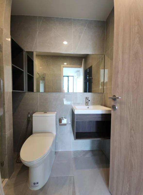 Property photos for Nue District R9