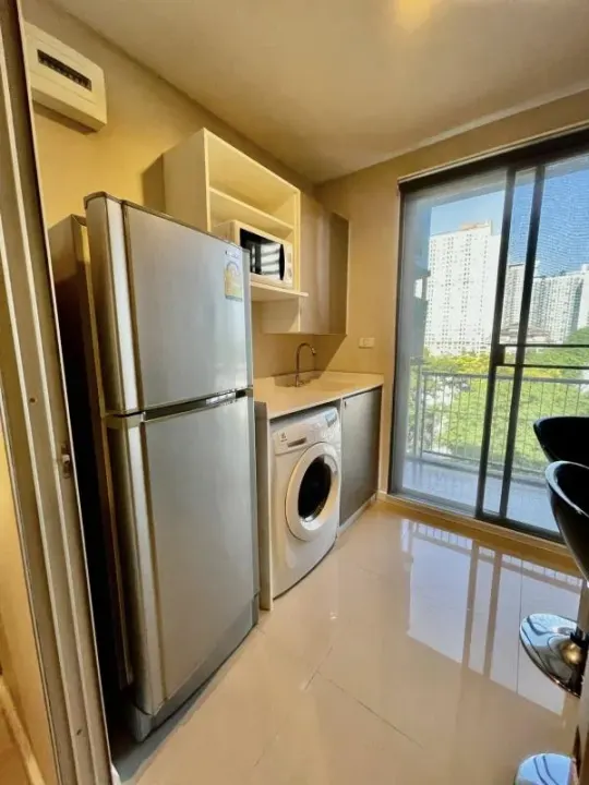 Property photos for Metro Luxe Ekkamai-Rama 4