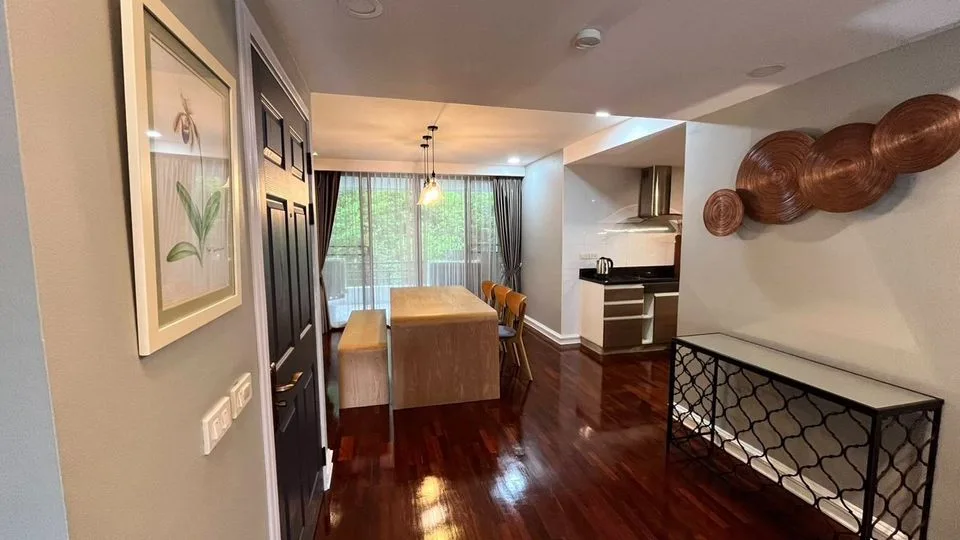 Property photos for Yen Akard Garden