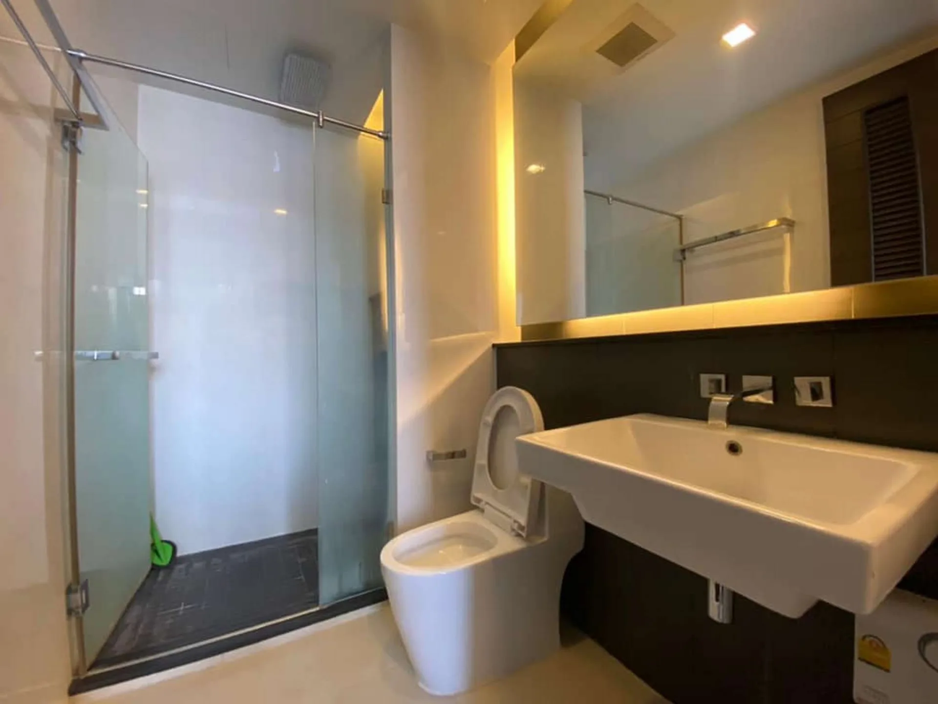 Property photos for Ivy Ampio