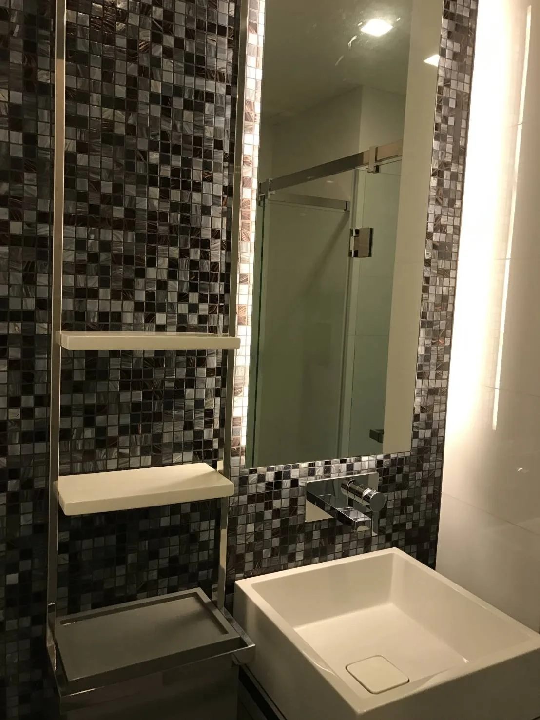 Property photos for The room Sathorn - TanonPun