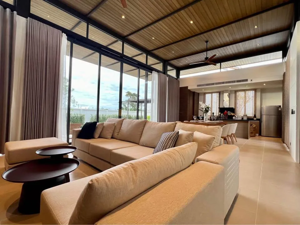 Property photos for Boat Avenue Residence By Boat Pattana