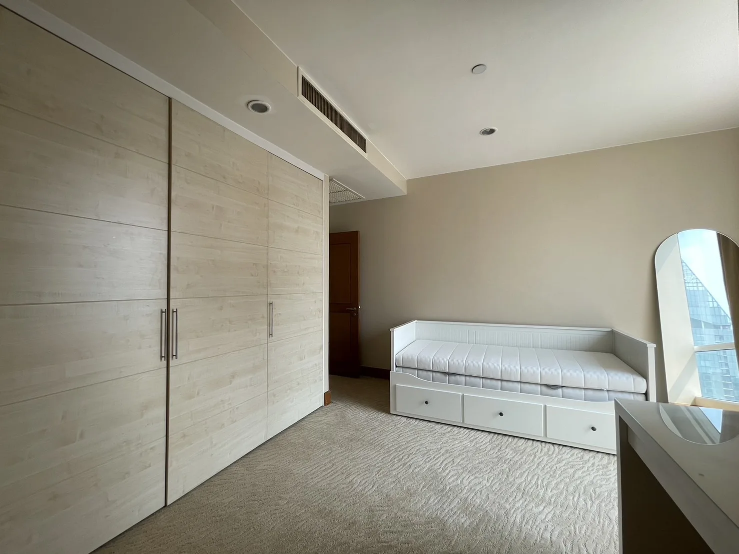 Property photos for Sky Villas Sathorn