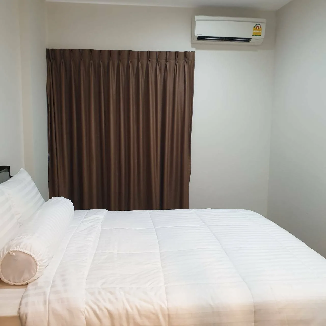 Property photos for The Crest Sukhumvit 34