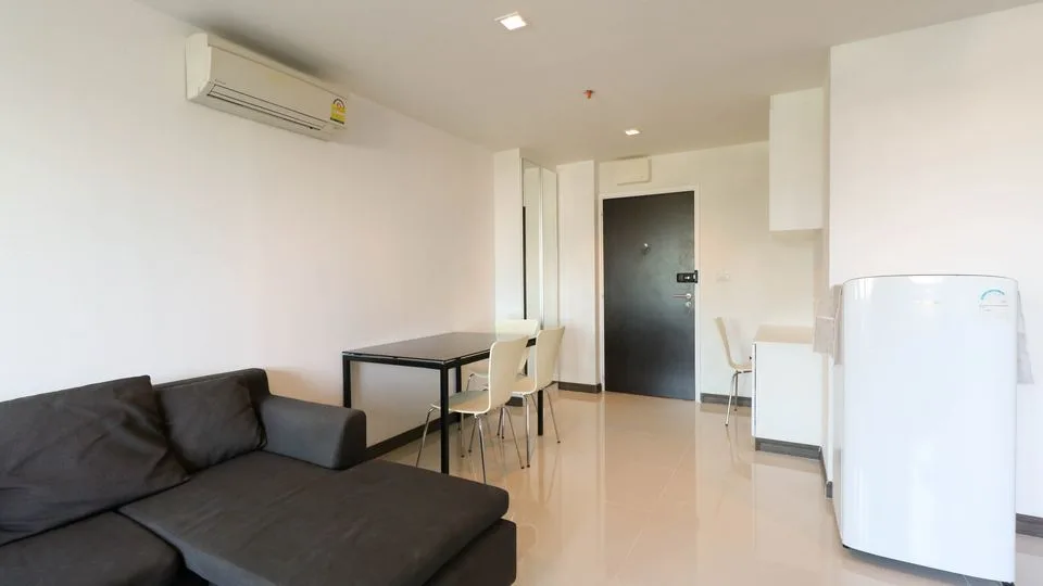Property photos for Knightsbridge Bearing