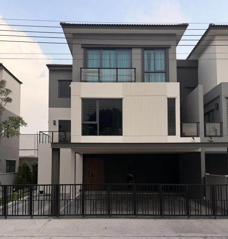 Property photos for Baan Klang Muang The Edition Bangna-Wongwaen