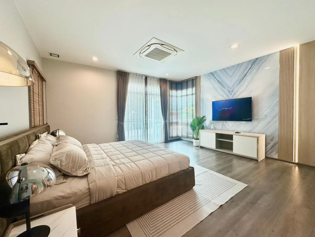 Property photos for Mantana 2 Bangna Km.7