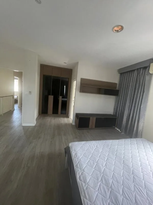 Property photos for Baan Manthana Rama 9 ??? Srinakarin
