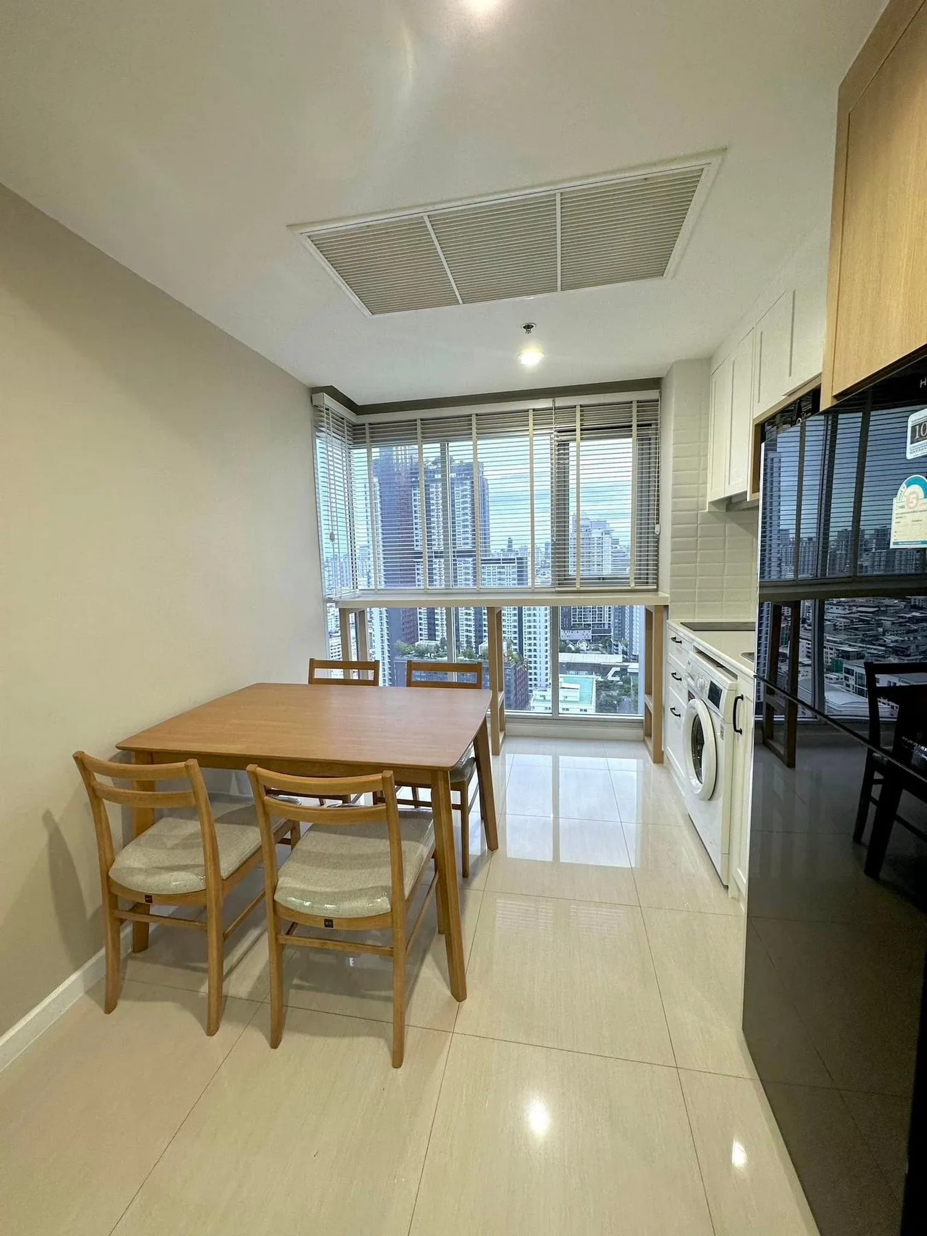 Property photos for Life Ratchadapisek