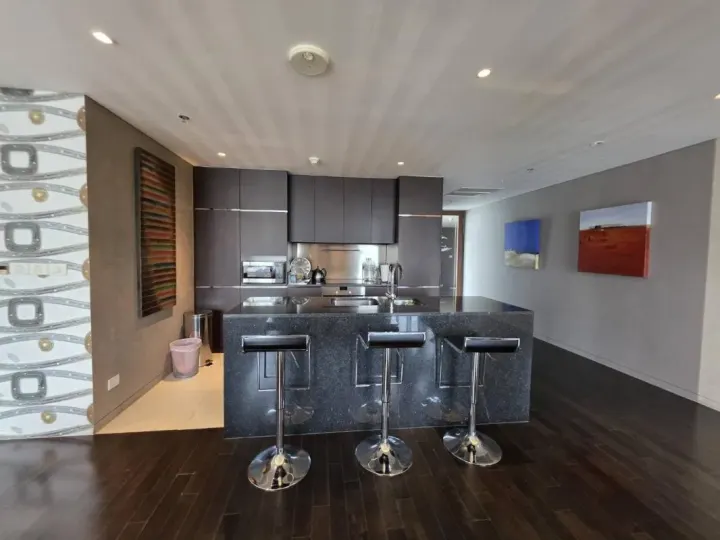 Property photos for Hansar Rajdamri