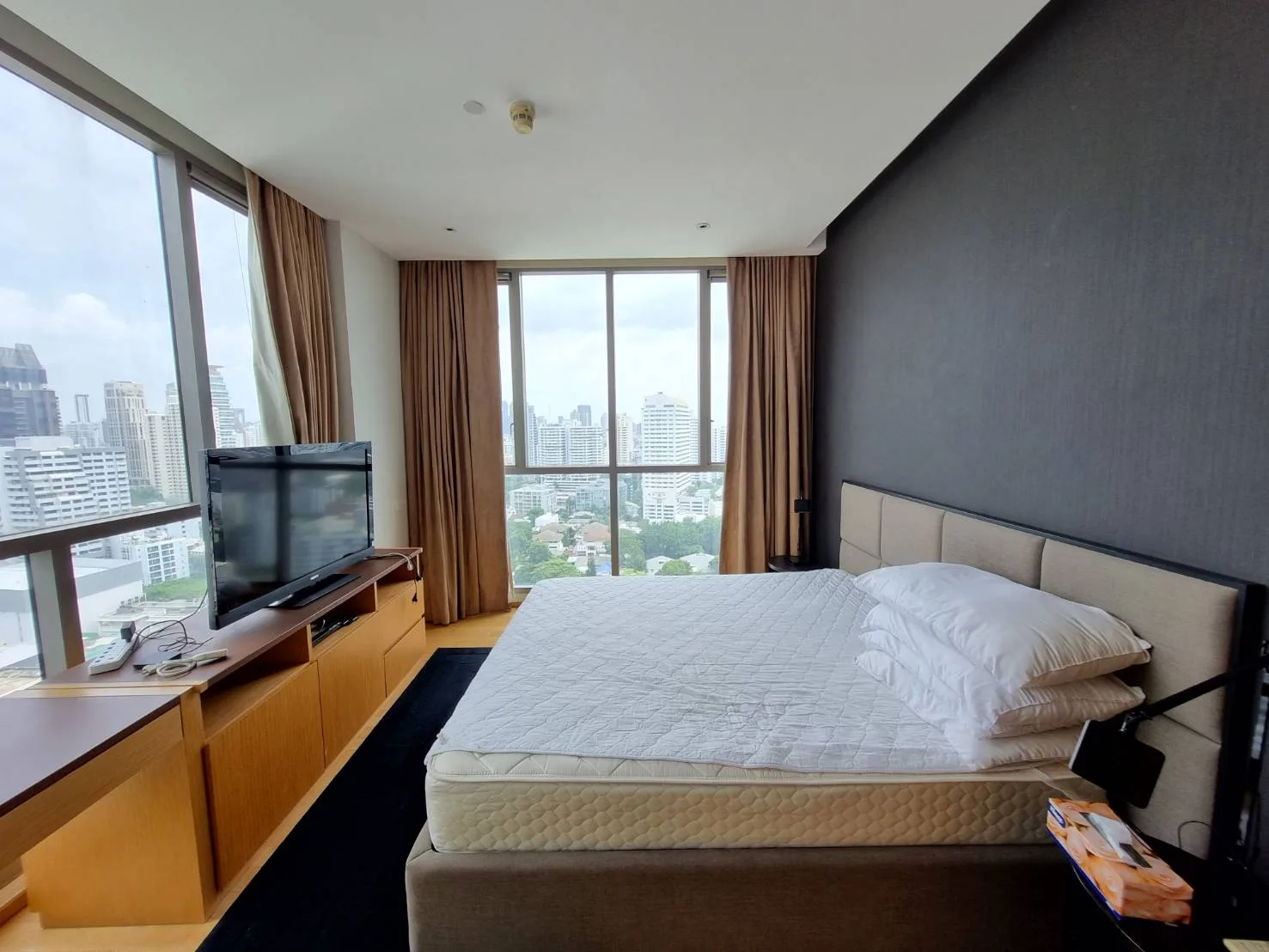 Property photos for Aequa Sukhumvit 49