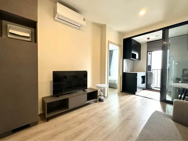 Property photos for Nue District R9