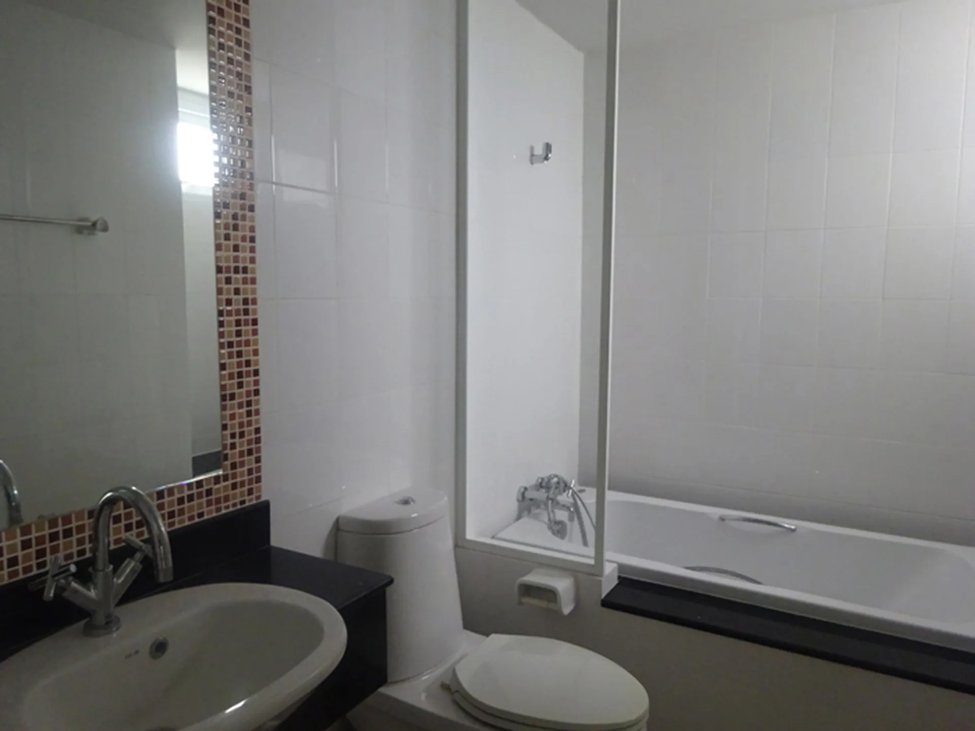 Property photos for The Link Vano Sukhumvit 64