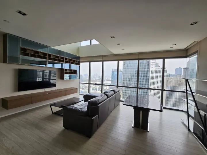 Property photos for The Room Sukhumvit 21
