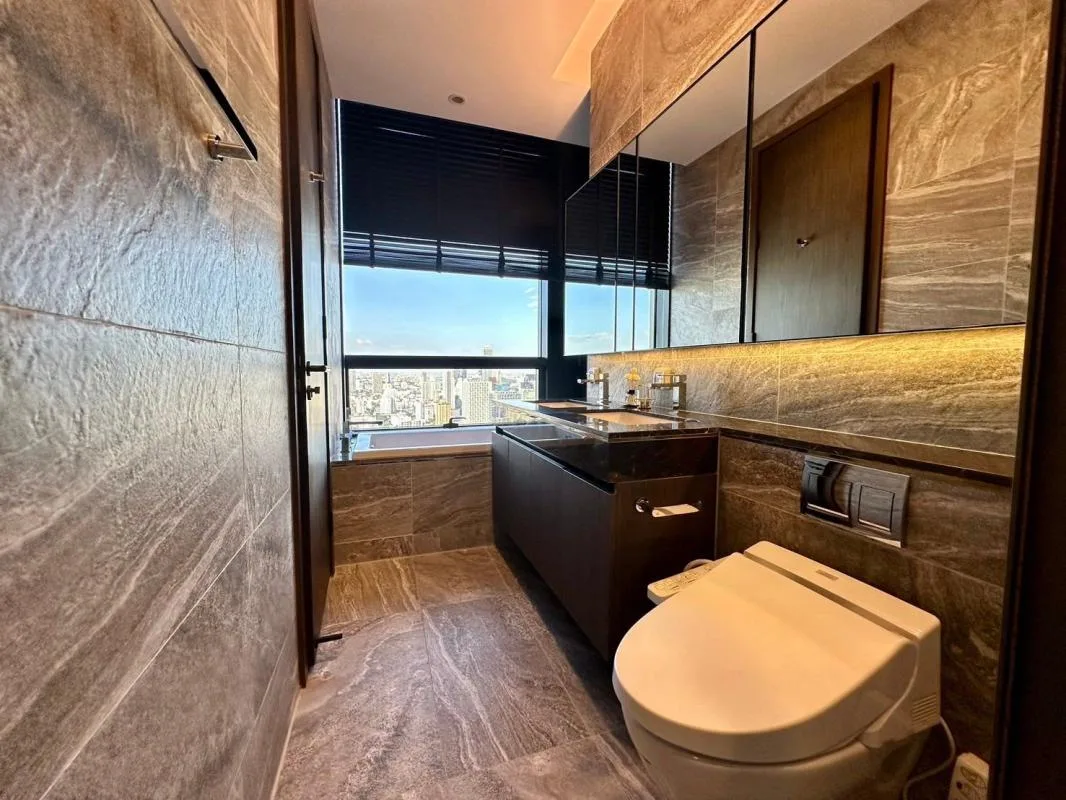 Property photos for The Esse Sukhumvit 36