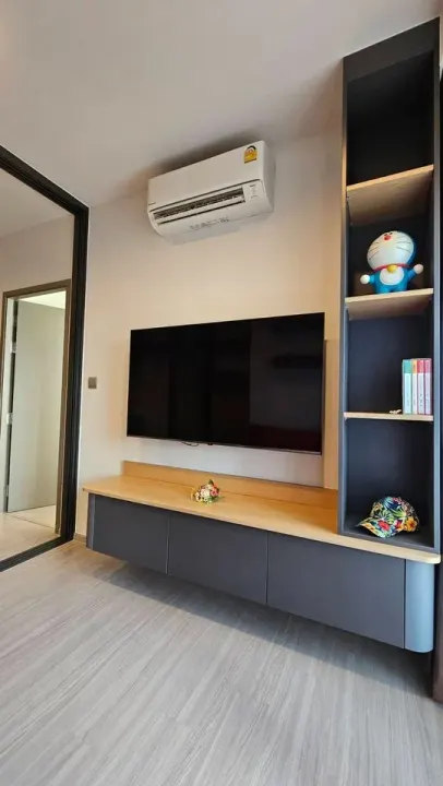 Property photos for Life Asoke Hype