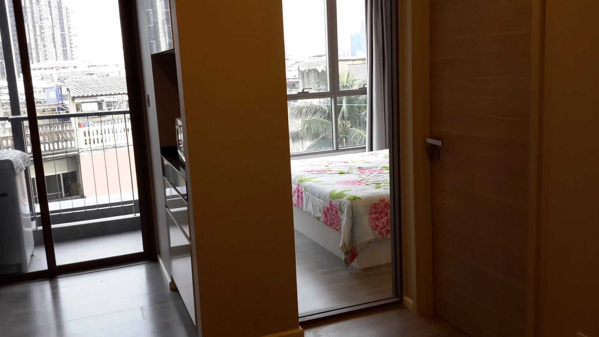 Property photos for The Room Sathorn - St.Louis