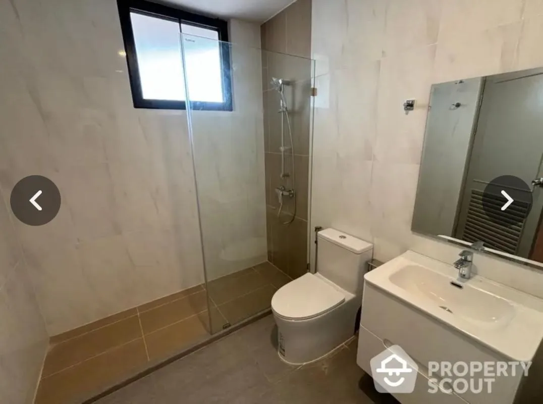 Property photos for Tongtip Mansion