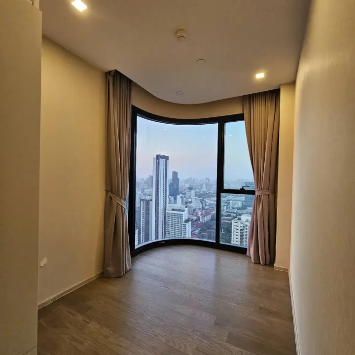 Property photos for Ashton Asoke