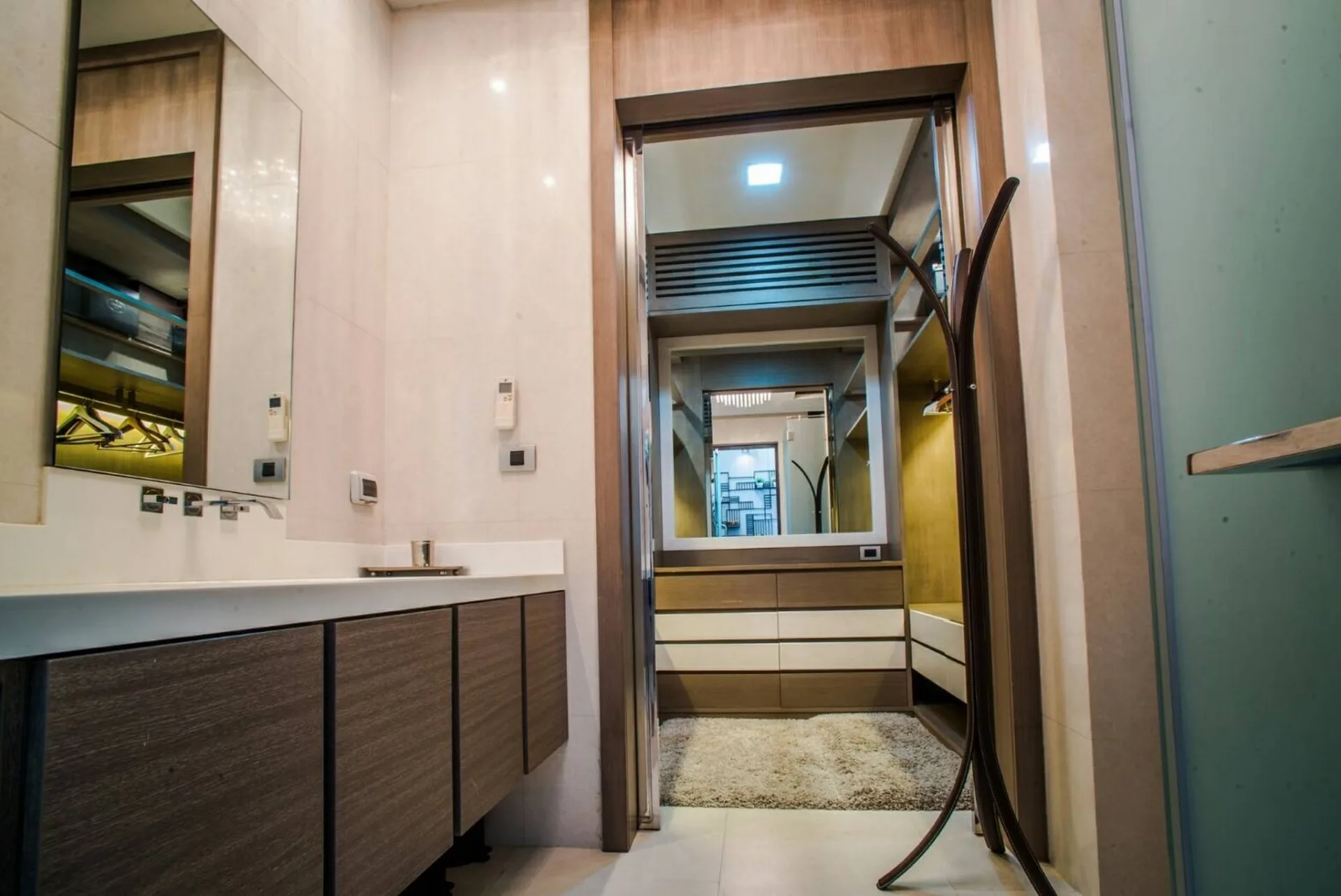 Property photos for Residence Sukhumvit 65