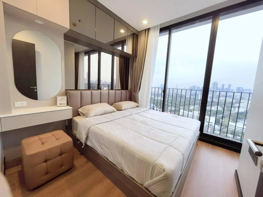 Property photos for Noble Around Ari