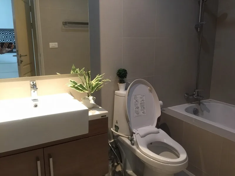 Property photos for Noble Refine