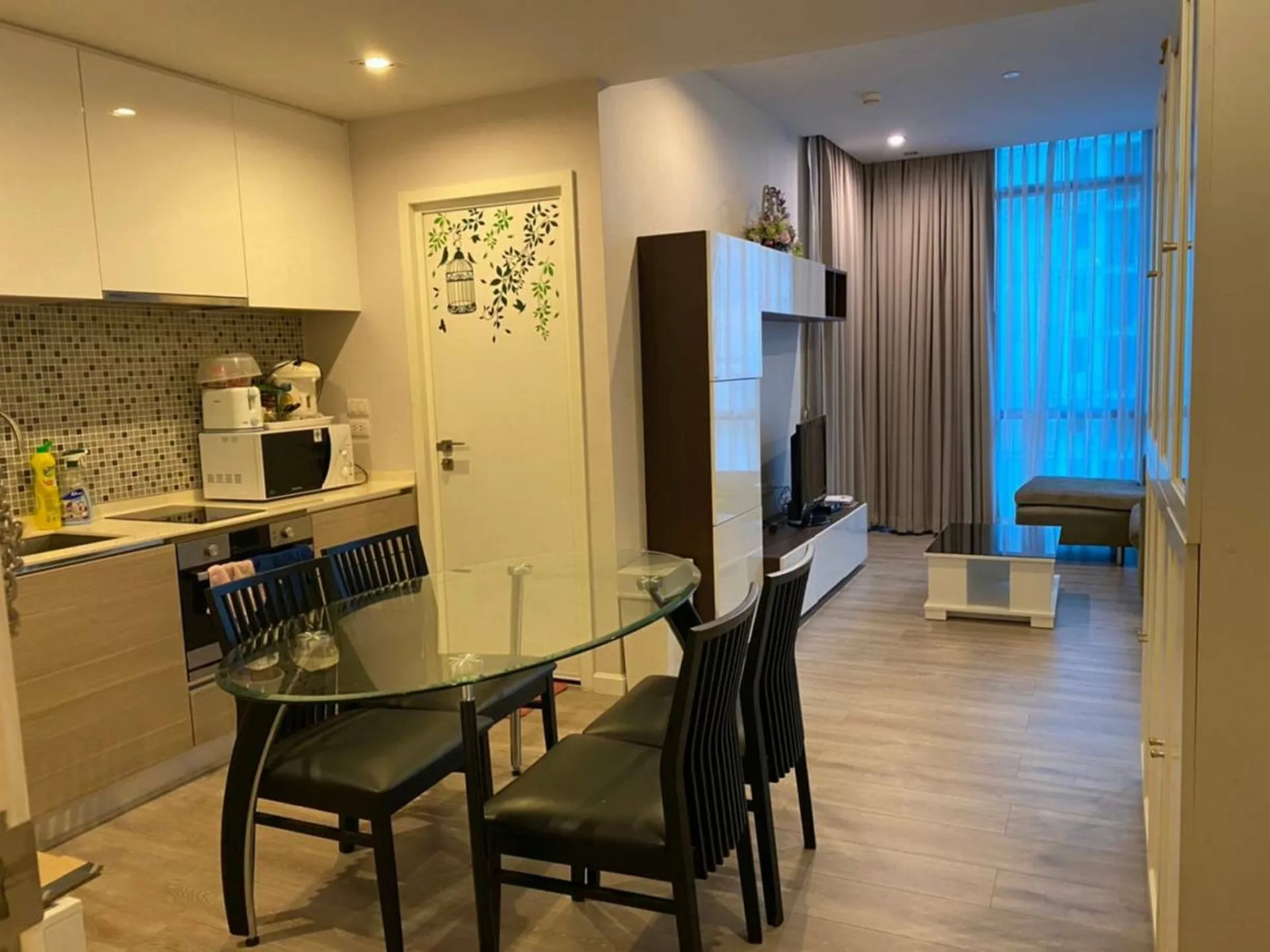 Property photos for The Room Sukhumvit 21