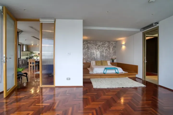 Property photos for Lake Avenue 16