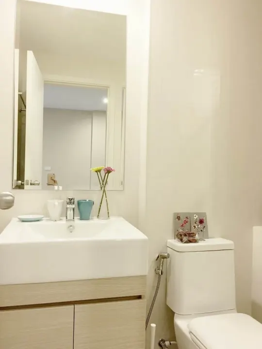 Property photos for Metro Luxe Rama 4