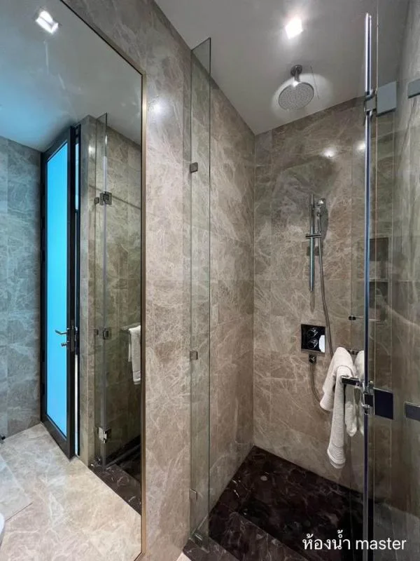 Property photos for 28 Chidlom