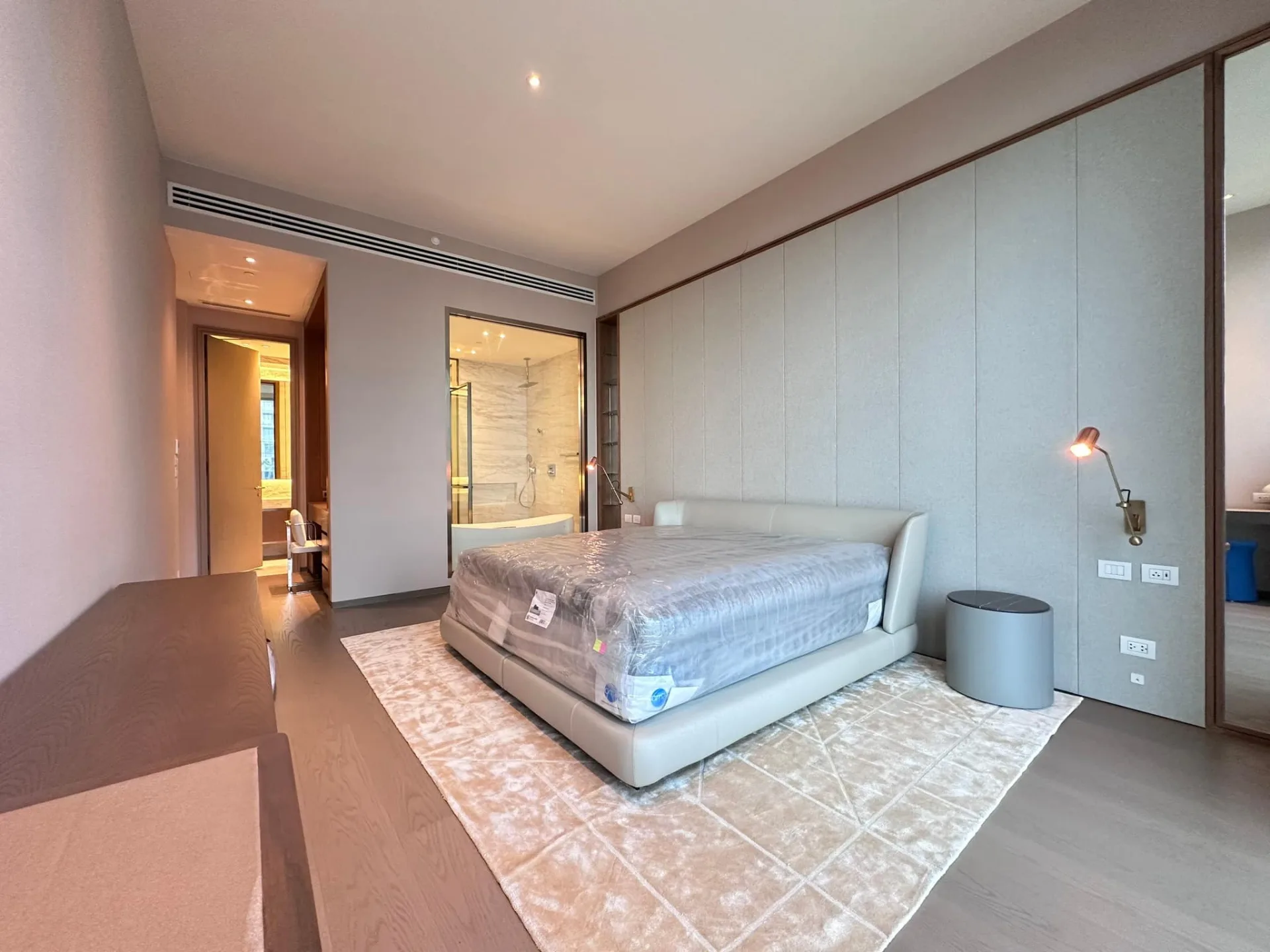 Property photos for Scope Langsuan