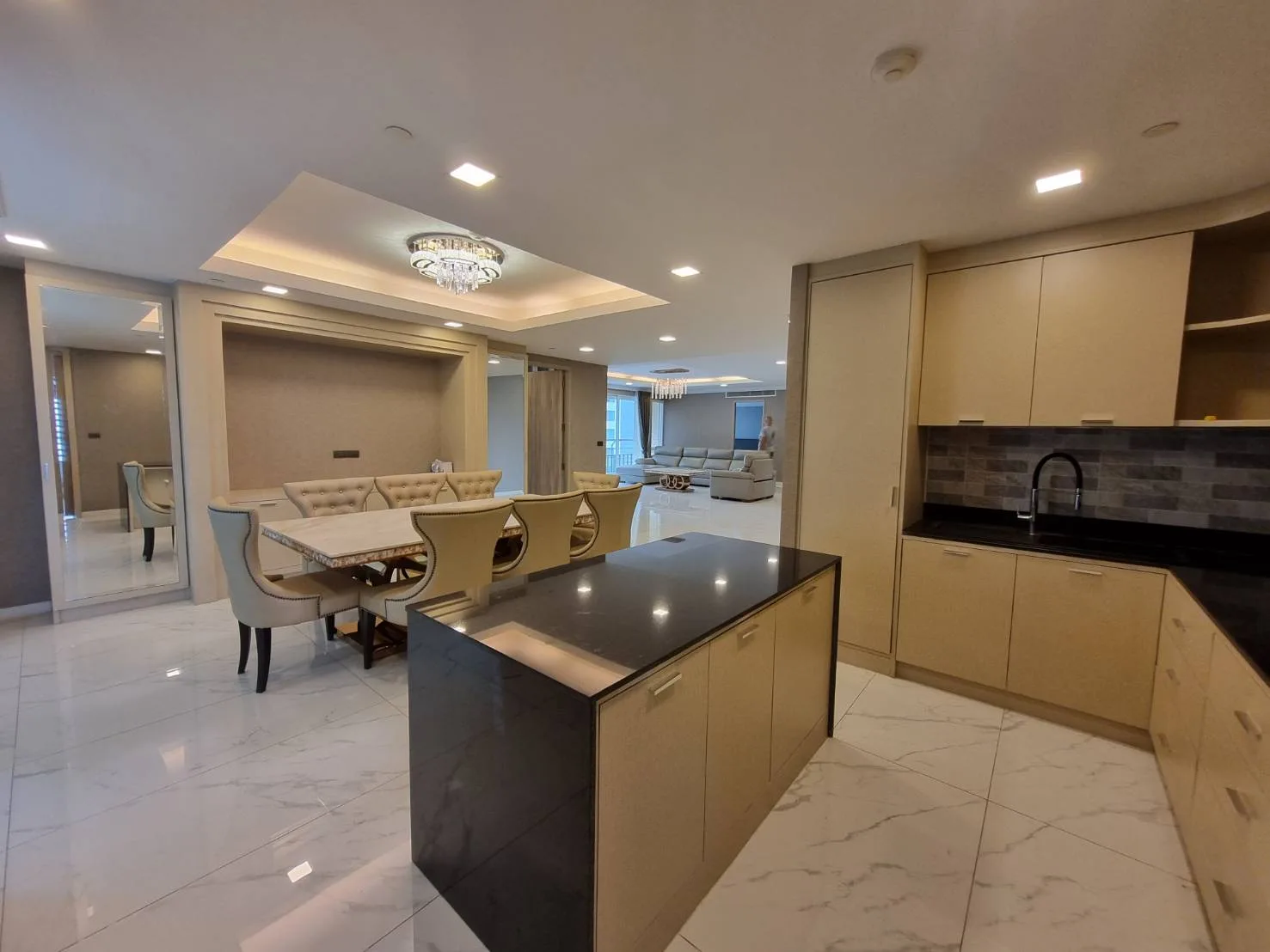 Property photos for Ideal 24