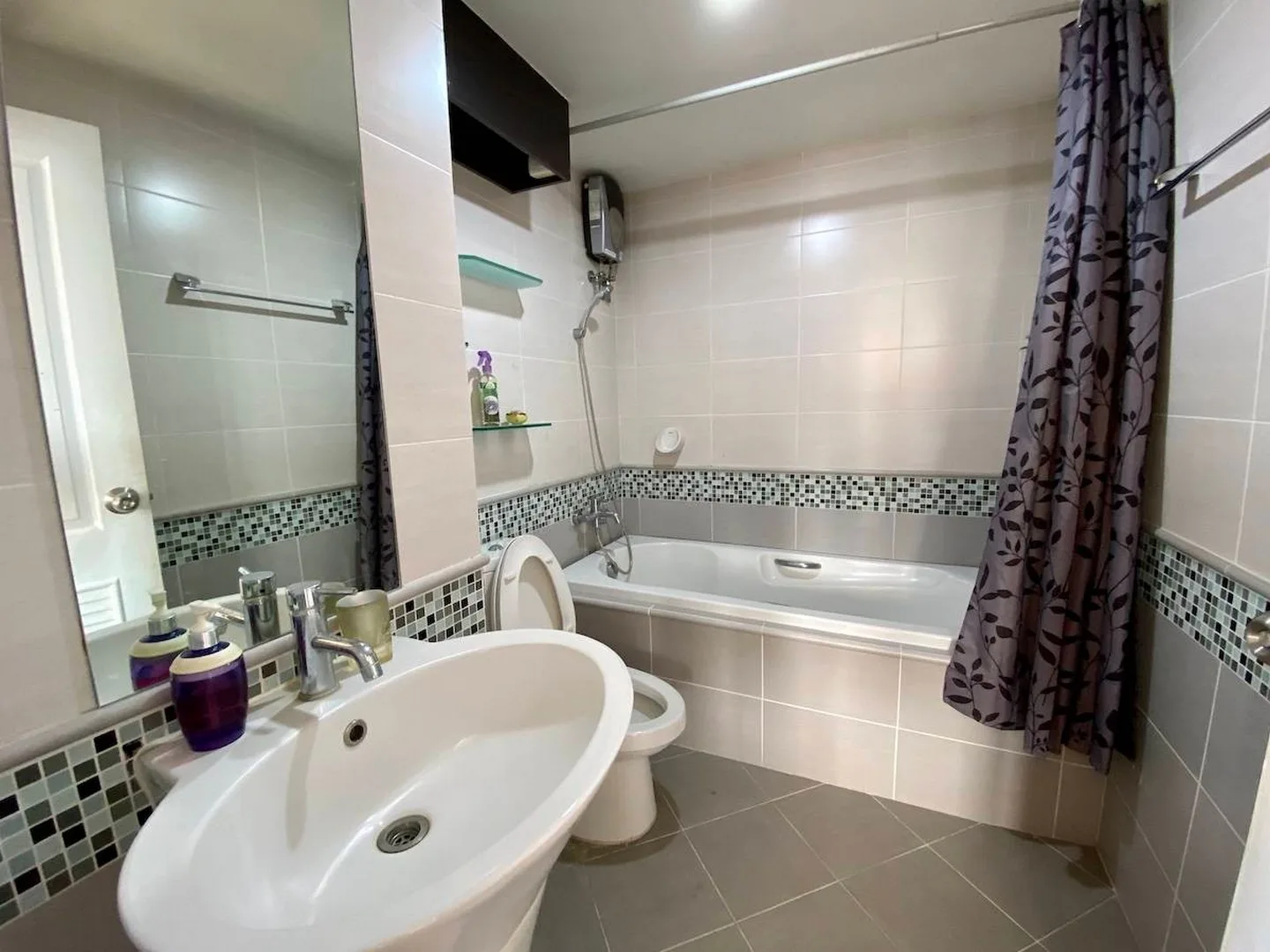 Property photos for The Waterford Sukhumvit 50 Onnut