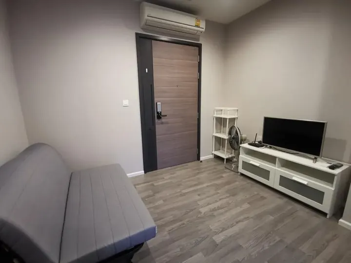 Property photos for The Room Sathorn - St.Louis