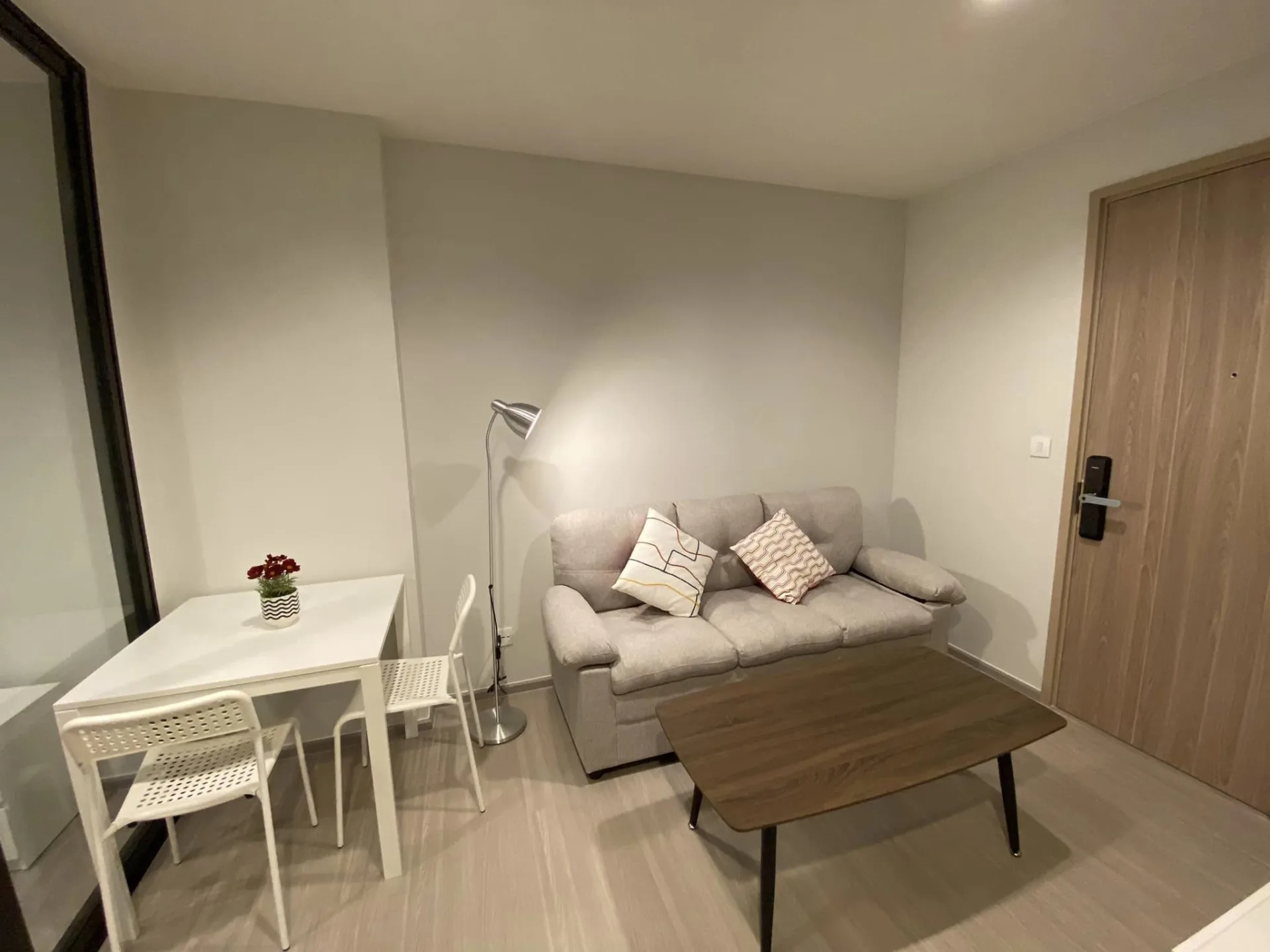 Property photos for Life Sathorn Sierra
