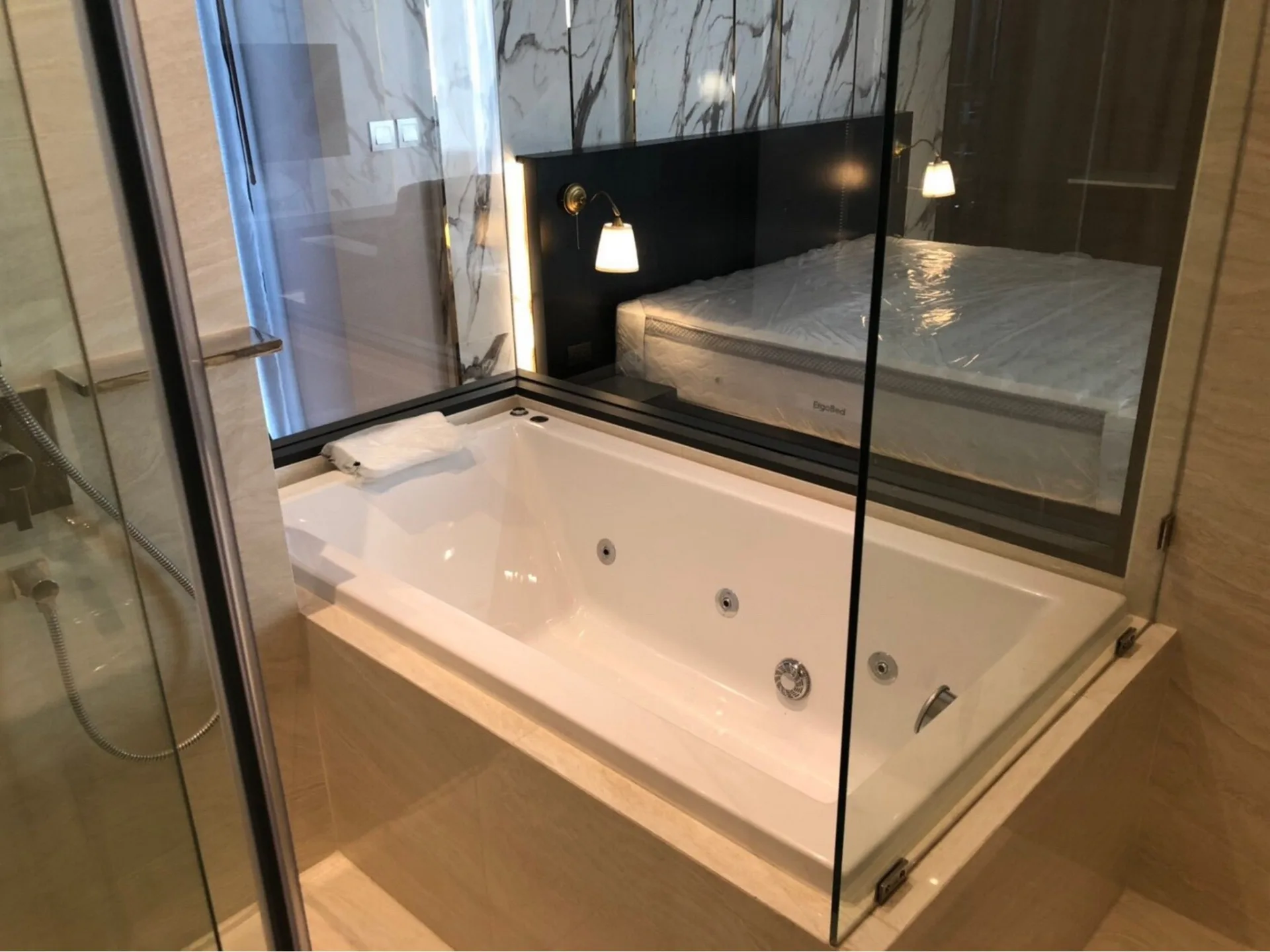 Property photos for Ashton Silom