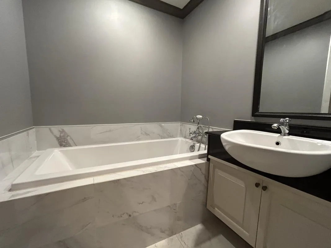 Property photos for The Reserve Kasemsan 3